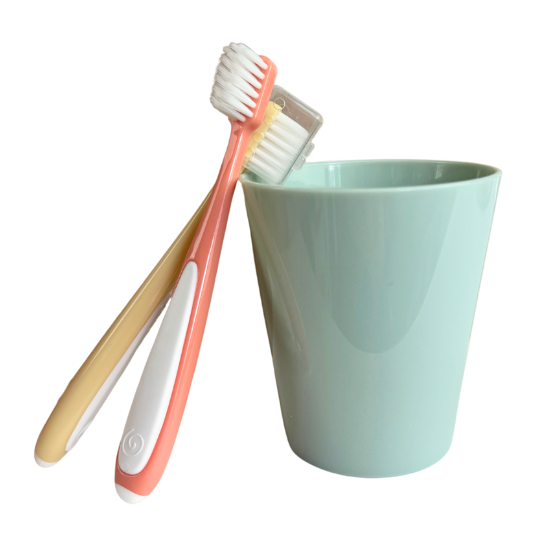 Bizzu Toothbrush Set with Cup | Bitsy Boxes